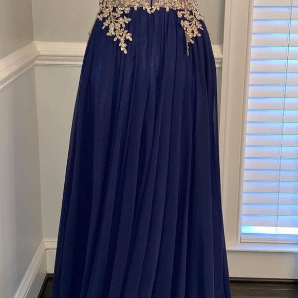 Ball Gown/Pageant or Prom Dress (Navy Blue & Gold) - Picture 4 of 7